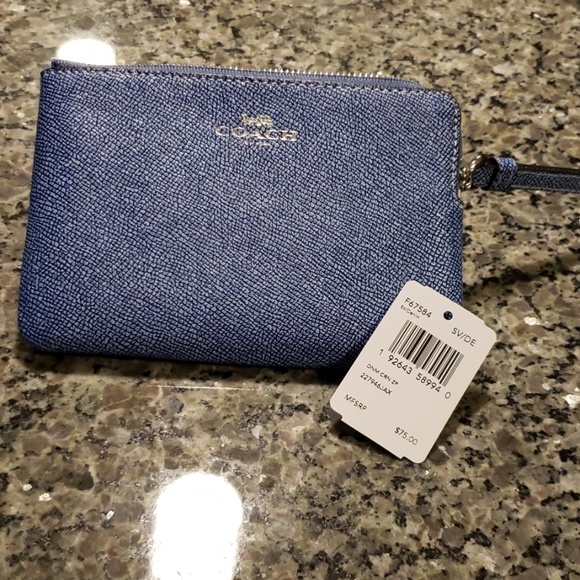 Coach wristlet - Picture 3 of 3